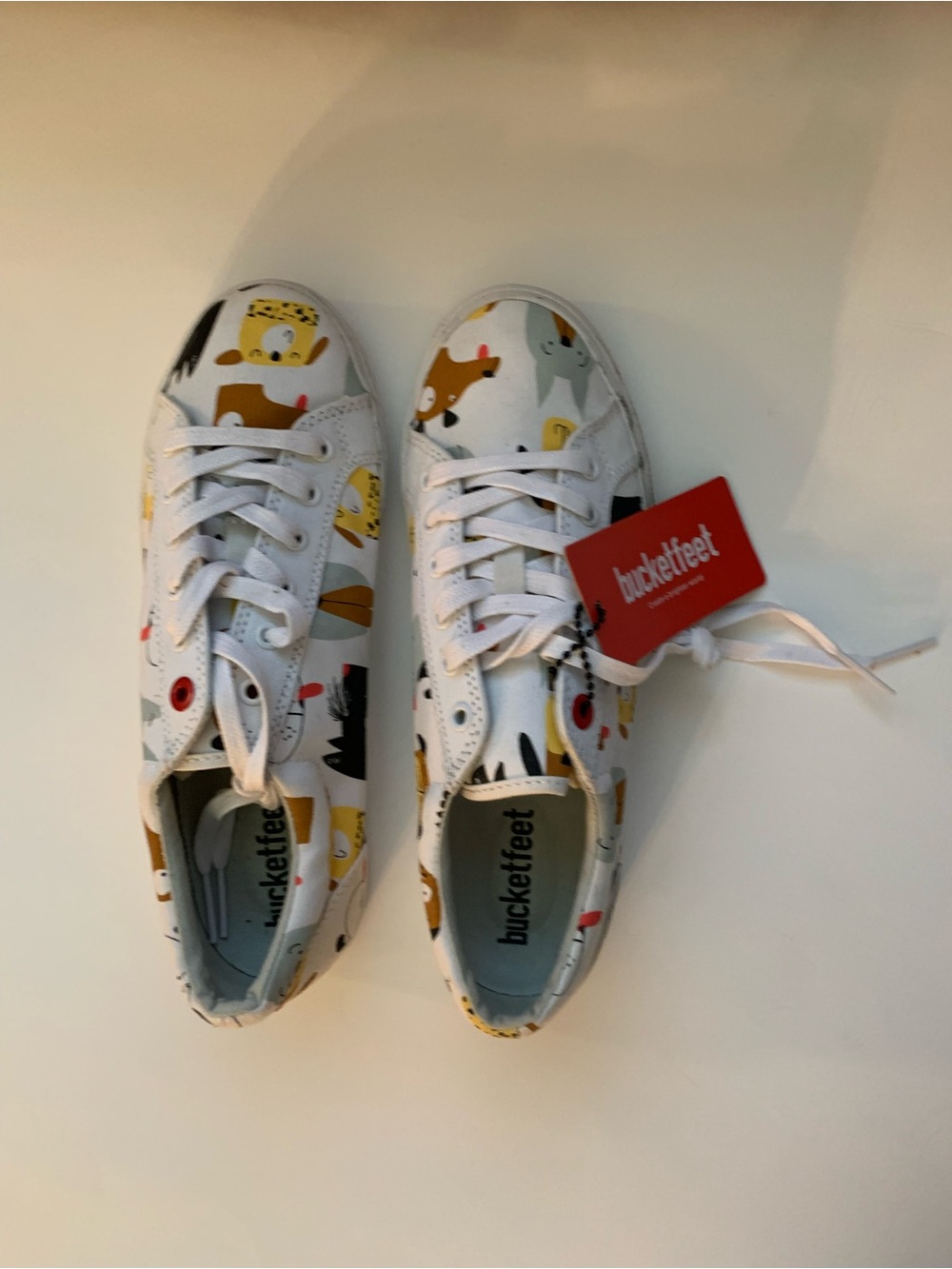 BUCKETFEET Women's Canvas Lace Tennis Shoes SZ 7-W *NWOB!